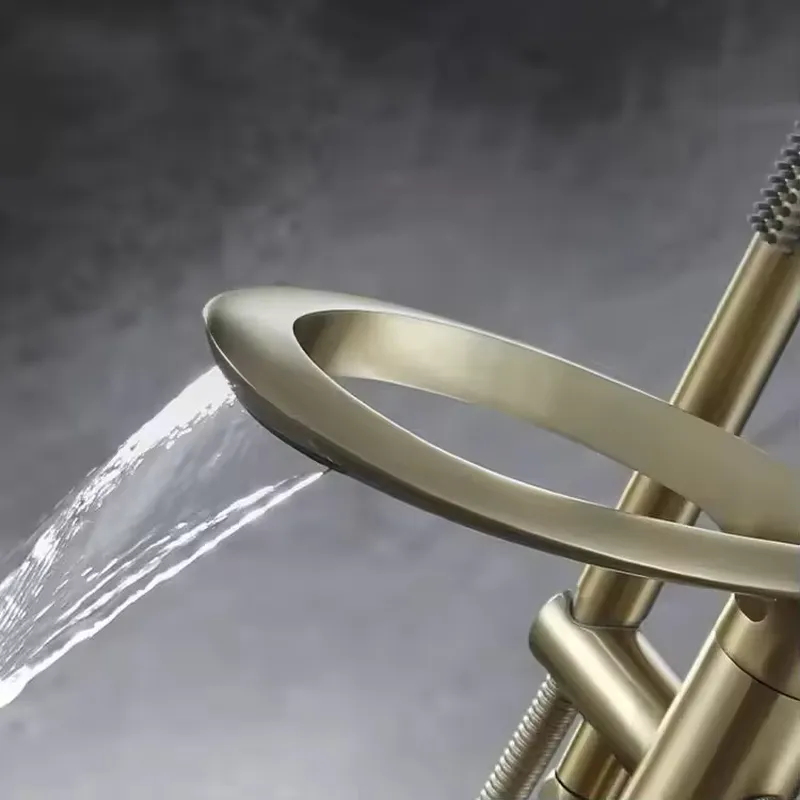 Rubinetto Moderno in Ottone pe - Freestanding Bathtub Filler Faucet Floor recensione e prezzo